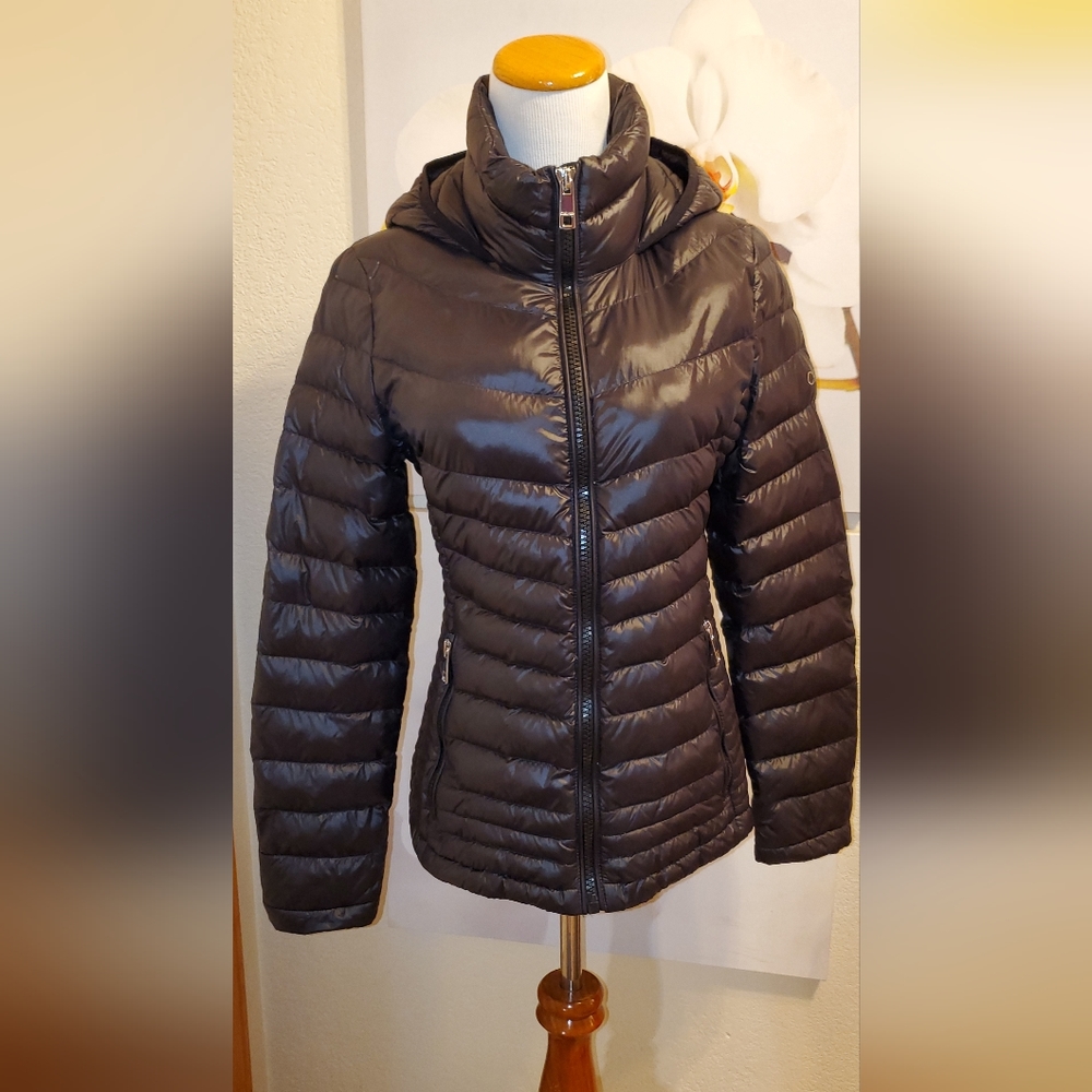 Calvin Klein Puffer Jacket  7°F  Outetwear